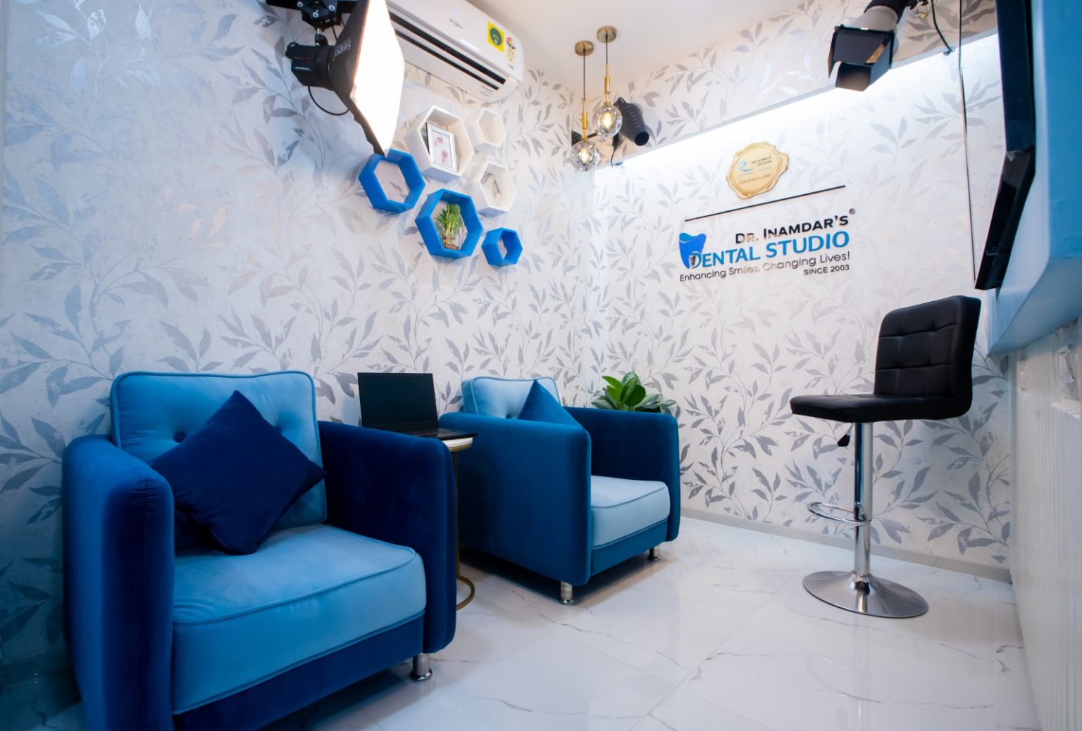 Kurla clinic with IDS logo on the wall