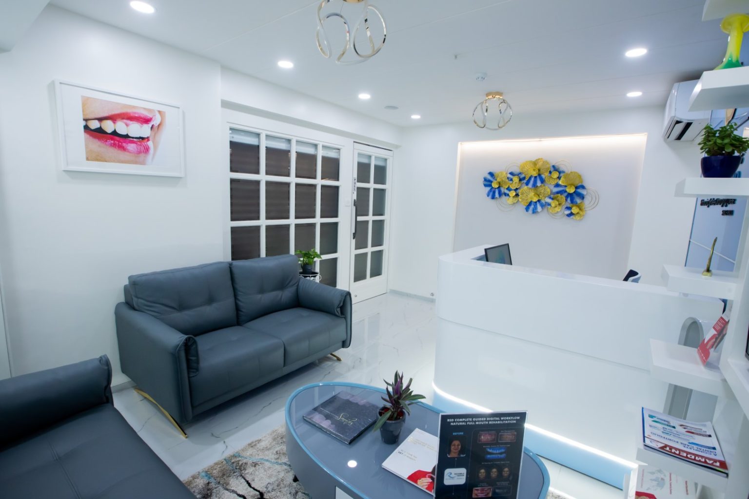 Kurla clinic reception area